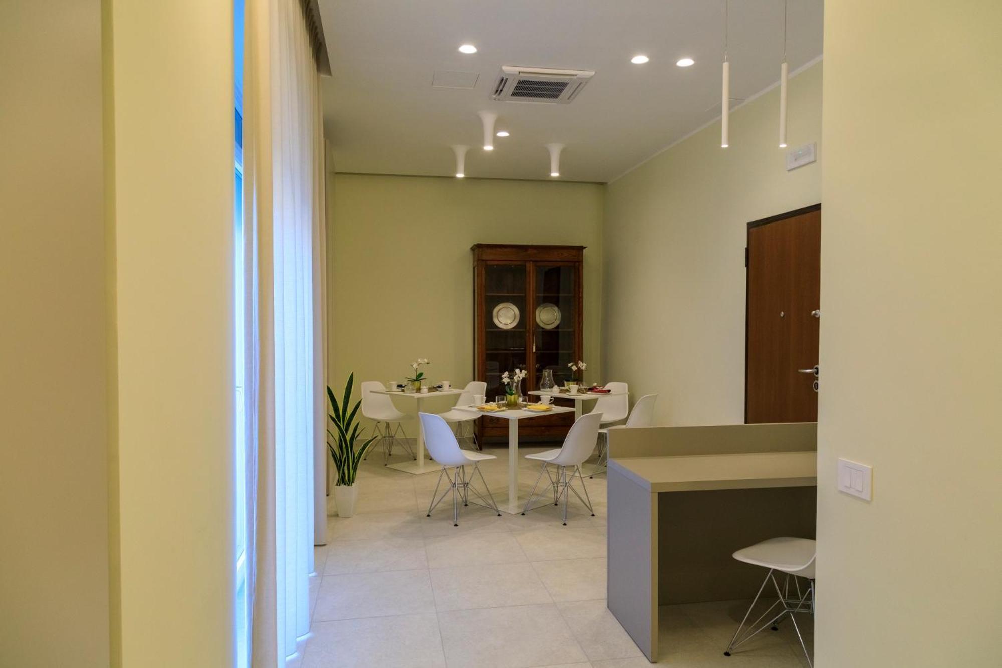 Domus Vivian Otel Montecorvino Pugliano Dış mekan fotoğraf